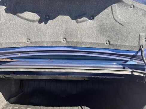 Used 2010 Ford Mustang Premium image 17