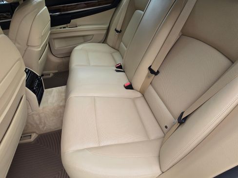 Used 2015 BMW 750i xDrive w/ M Sport Edition image 16