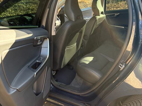 Used 2015 Volvo XC60 T5 Premier Plus FWD image 13
