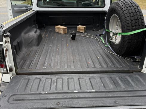 Used 2000 Ford F250 Short Bed image 6