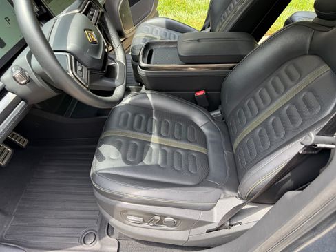 Used 2024 Rivian R1T Adventure AWD/4WD image 6