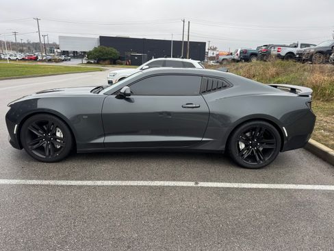 Used 2016 Chevrolet Camaro SS image 10