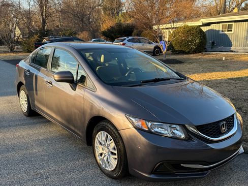 Used 2015 Honda Civic LX image 2
