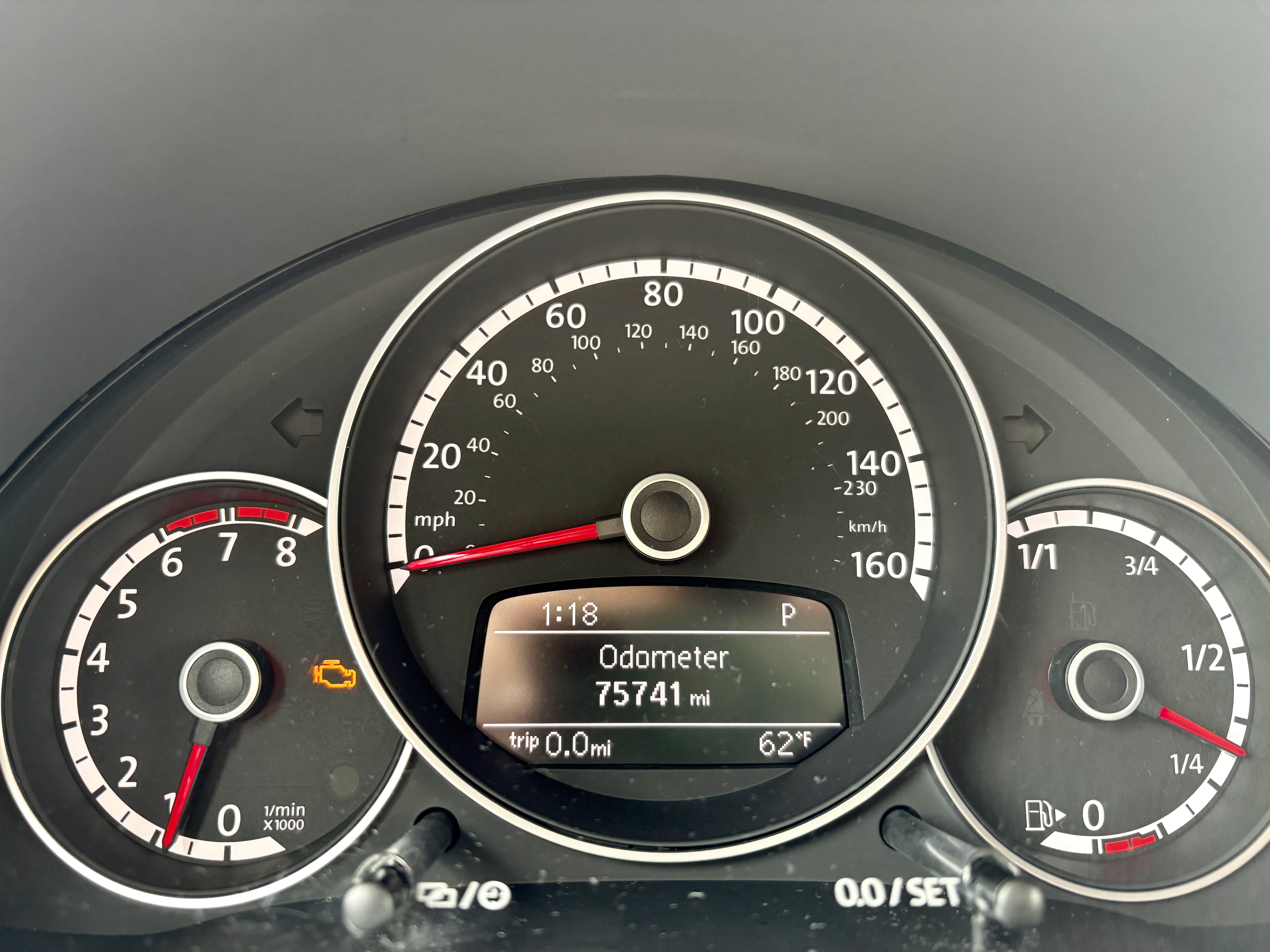 Used 2014 Volkswagen Beetle 2.5 FWD image 10