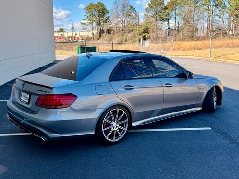 Used 2014 Mercedes-Benz E 63 AMG 4MATIC Sedan image 5