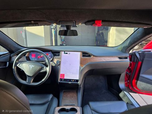 Used 2020 Tesla Model S Long Range Plus image 5