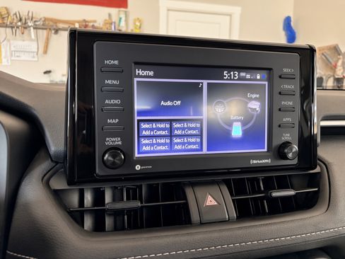 Used 2021 Toyota RAV4 LE AWD/4WD image 30