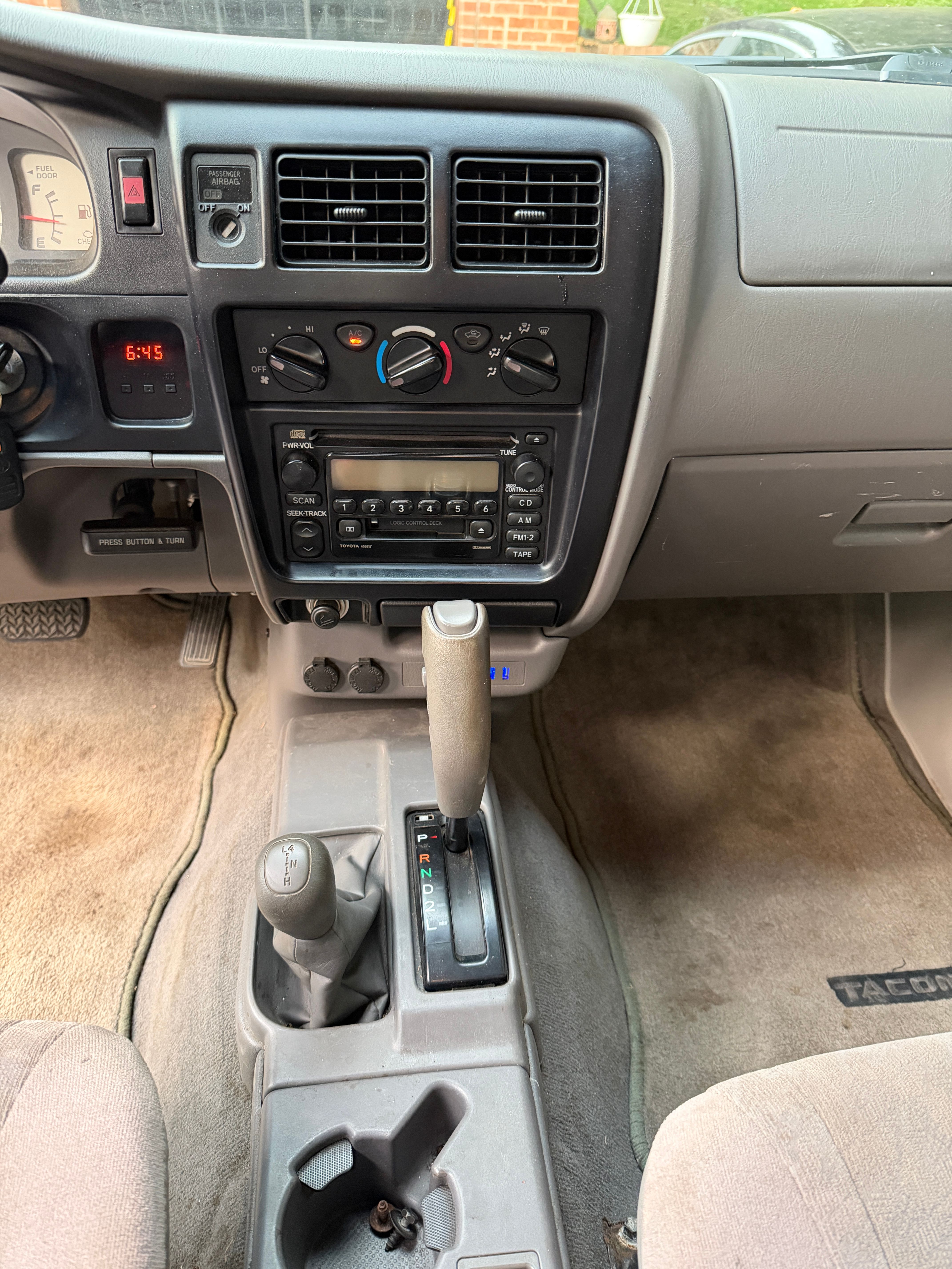 Used 2004 Toyota Tacoma 4x4 Xtracab V6 image 6