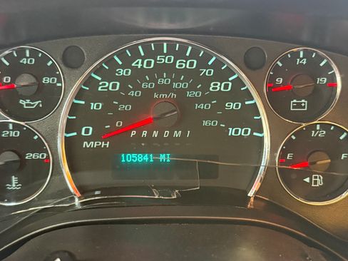 Used 2020 GMC Savana 3500 Extended w/ Driver Convenience Package image 9