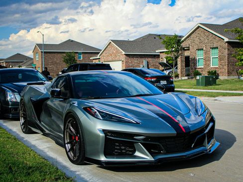 Used 2023 Chevrolet Corvette Z06 image 12