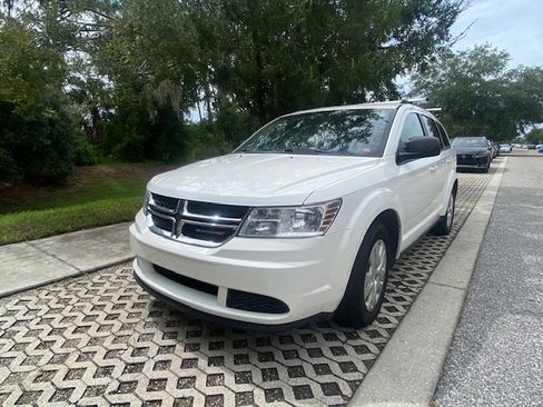 Used 2017 Dodge Journey SE FWD image 6