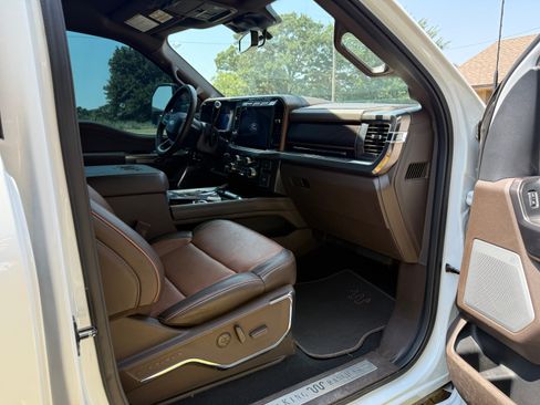 Used 2024 Ford F250 King Ranch w/ Tremor Off-Road Package AWD/4WD image 9