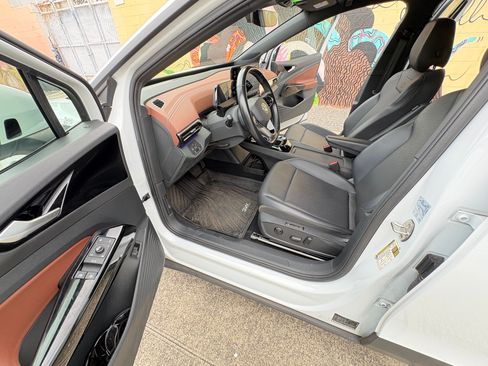 Used 2021 Volkswagen ID.4 Pro S w/ ID.4 Protection Package image 12