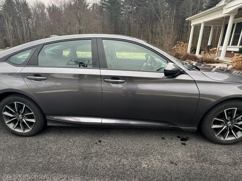 Used 2021 Honda Accord EX-L image 12