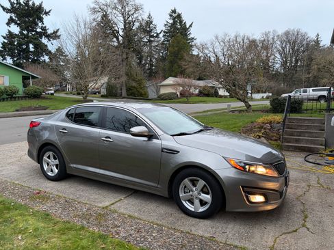 Used 2014 Kia Optima LX image 8