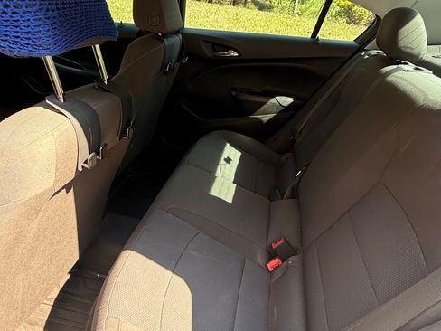 Used 2019 Chevrolet Cruze LS FWD image 9