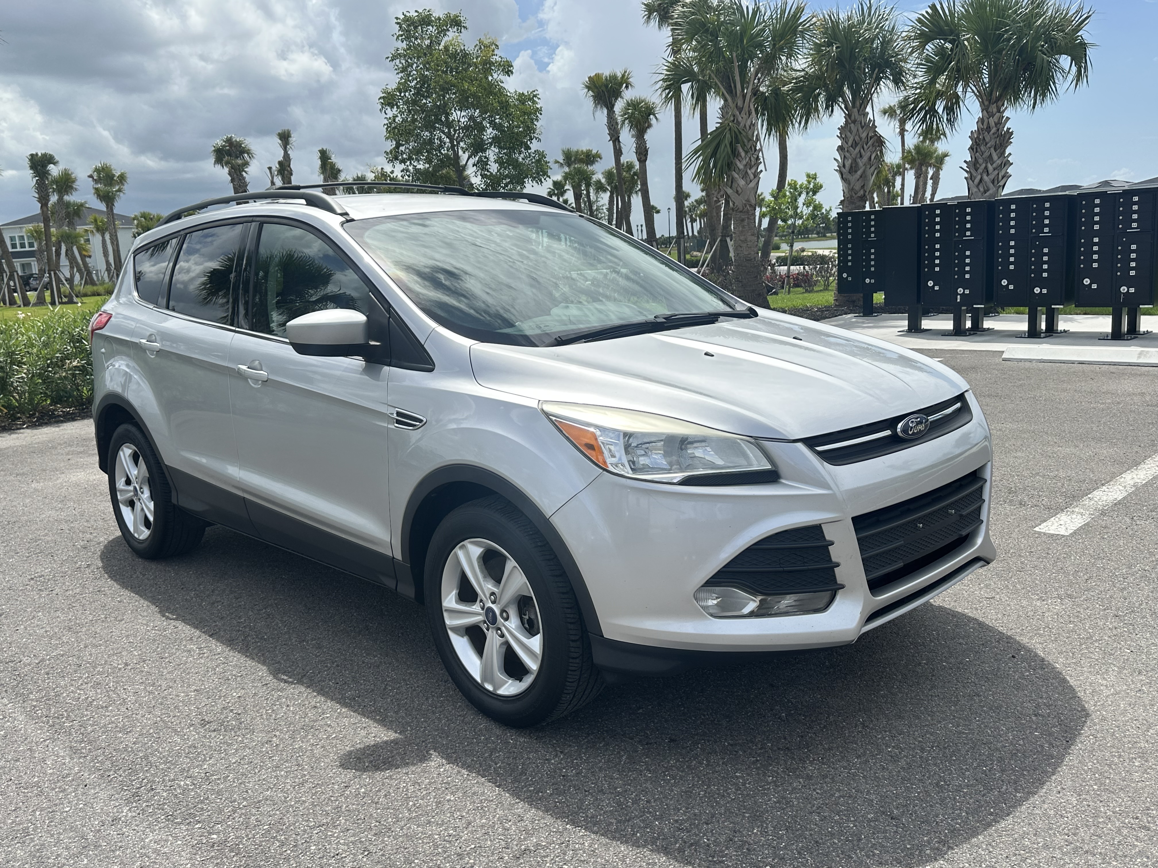 Used 2013 Ford Escape SE AWD/4WD image 1