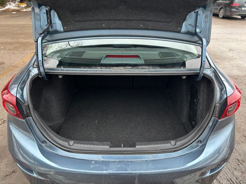 Used 2015 MAZDA MAZDA3 i Touring w/ Technology Package image 13