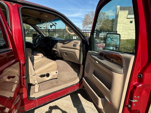 Used 2000 Ford Excursion Limited image 16