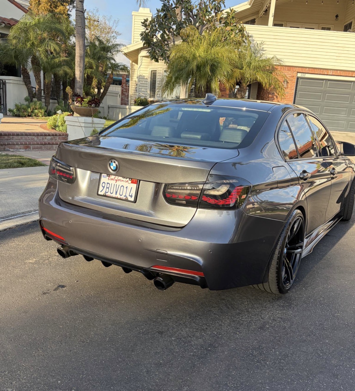 Used 2017 BMW 330i xDrive Sedan AWD/4WD image 4