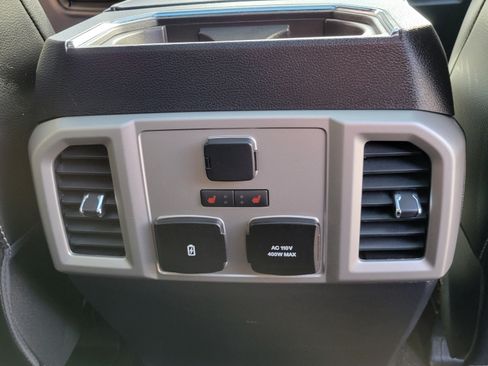 Used 2018 Ford F150 Lariat w/ Equipment Group 502A Luxury image 16