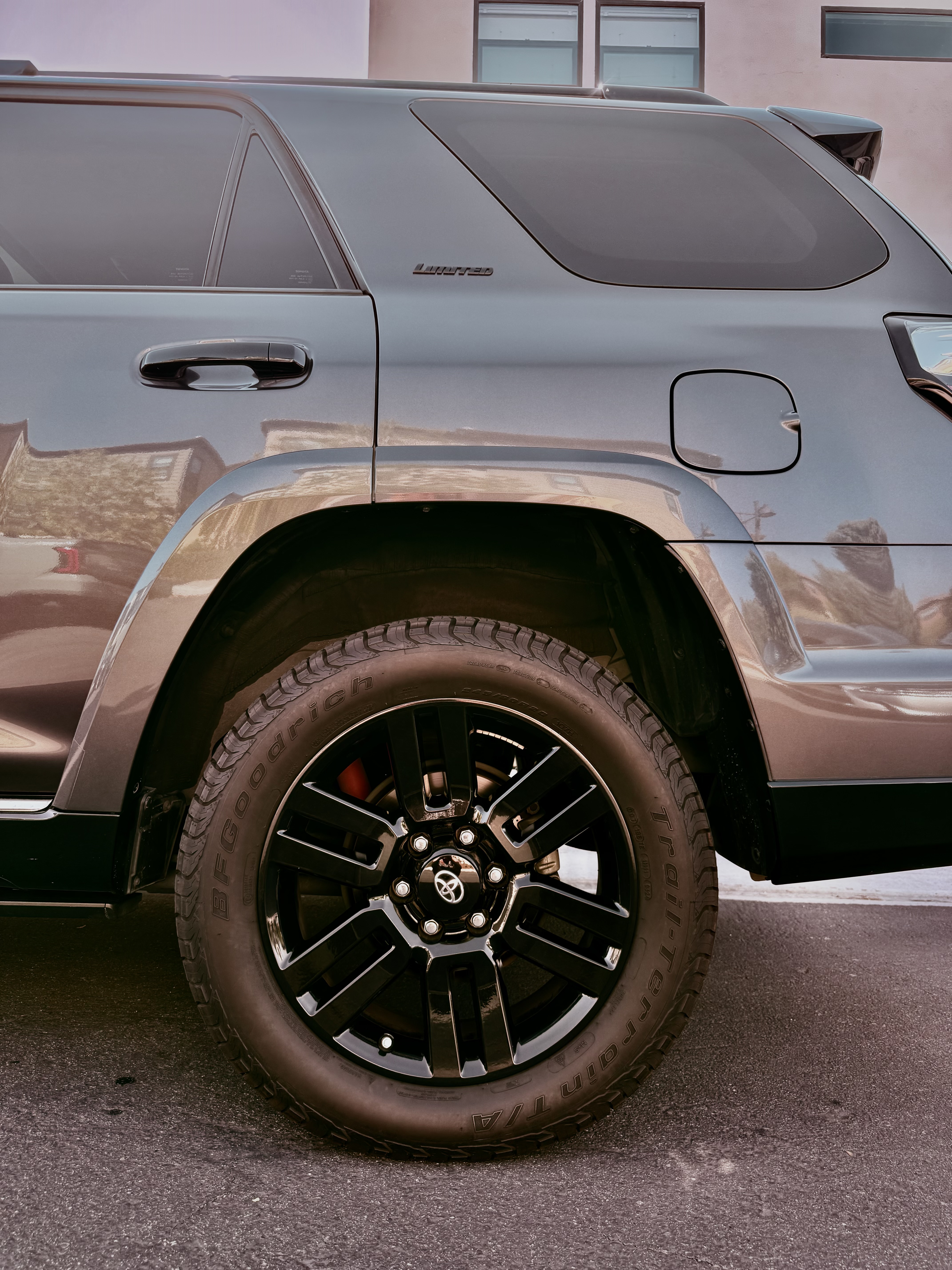 Used 2019 Toyota 4Runner Limited w/ Wilderness Package AWD/4WD image 9
