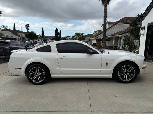 Used 2008 Ford Mustang Premium image 8
