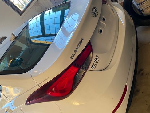 Used 2014 Hyundai Elantra SE w/ Option Group 02 image 5