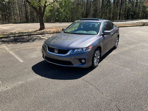 Used 2015 Honda Accord EX image 12