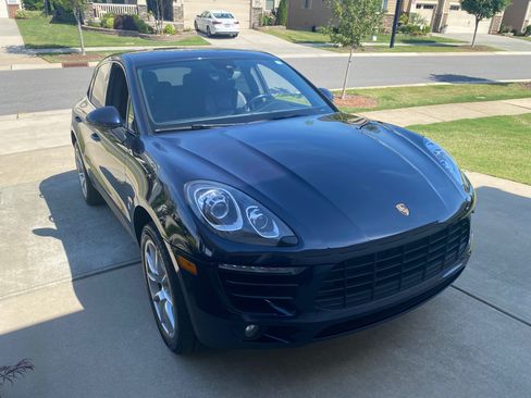 Used 2017 Porsche Macan AWD/4WD image 6