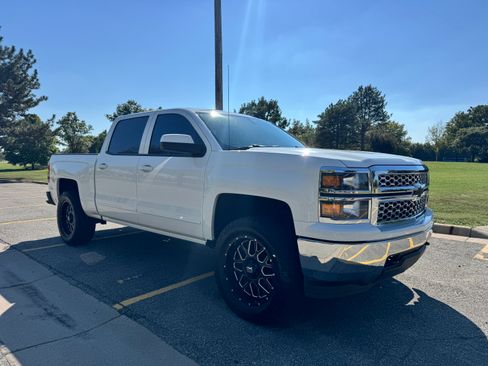 Used 2015 Chevrolet Silverado 1500 LT w/ Trailering Package image 5