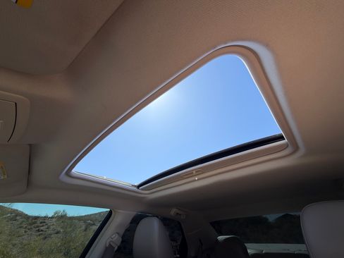 Used 2009 Chrysler 300 Limited image 15