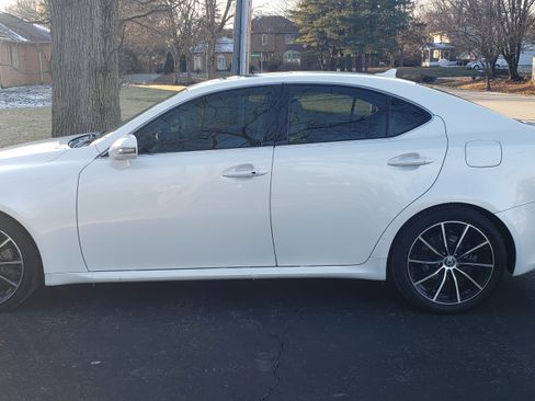 Used 2012 Lexus IS 250 image 2