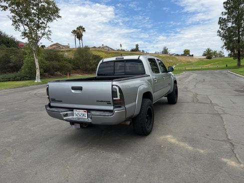 Used 2014 Toyota Tacoma PreRunner w/ TRD Sport Package RWD image 2