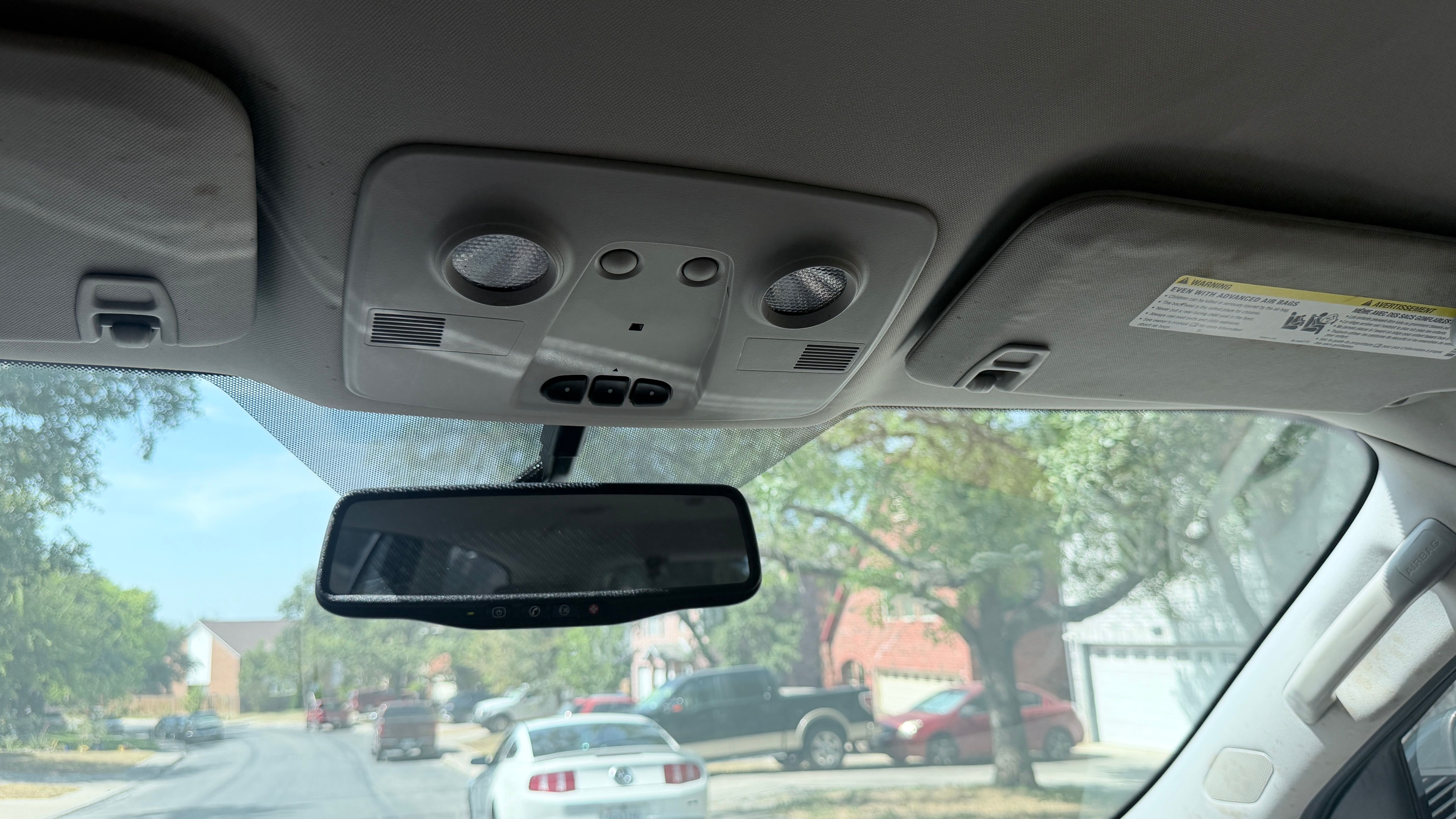 Used 2011 Buick Enclave CXL FWD image 10