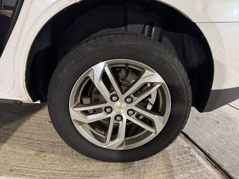 Used 2016 Chevrolet Equinox LTZ w/ Enhanced Convenience Package image 20