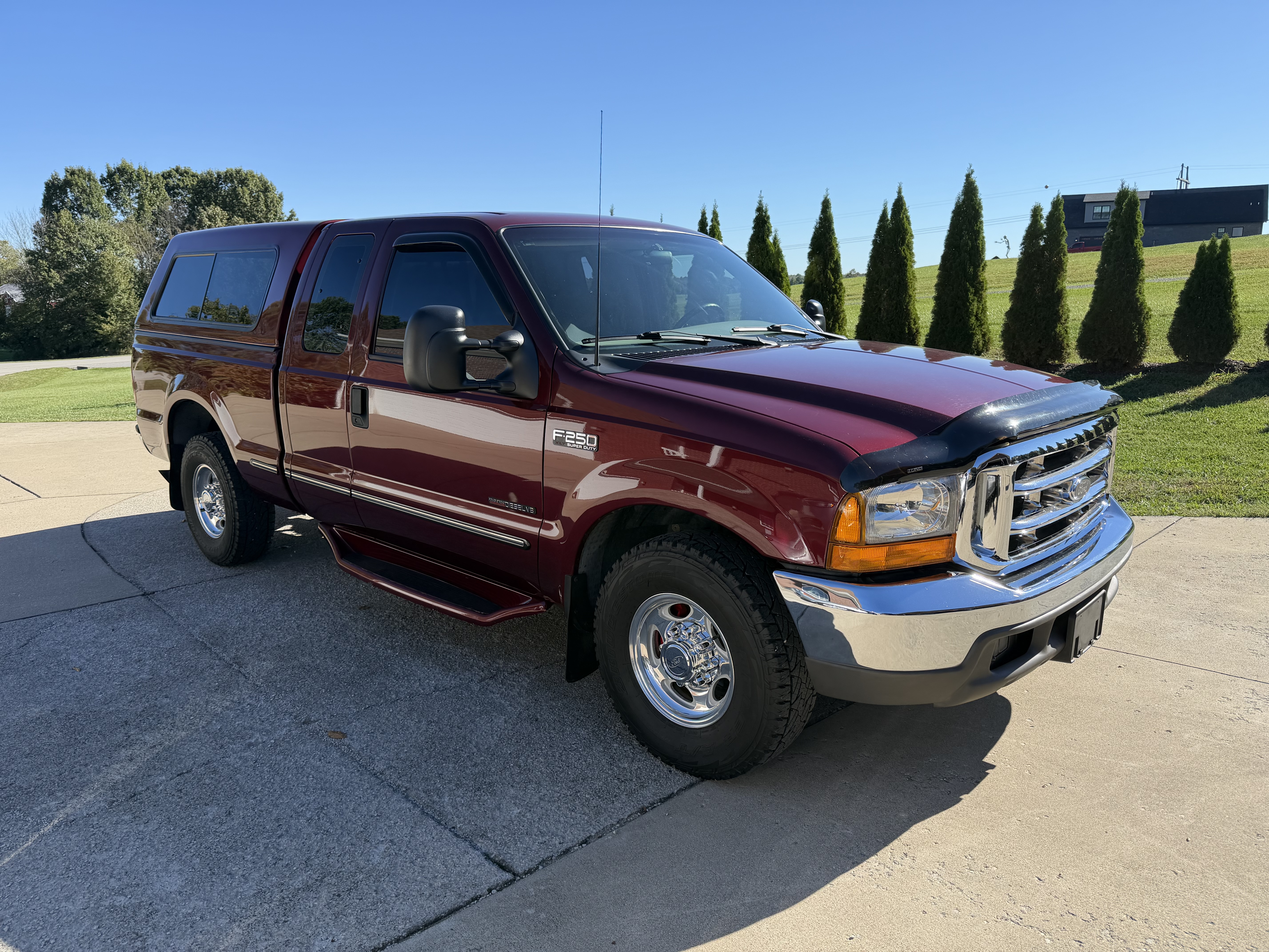 Used 1999 Ford F250 2WD SuperCab Super Duty image 1