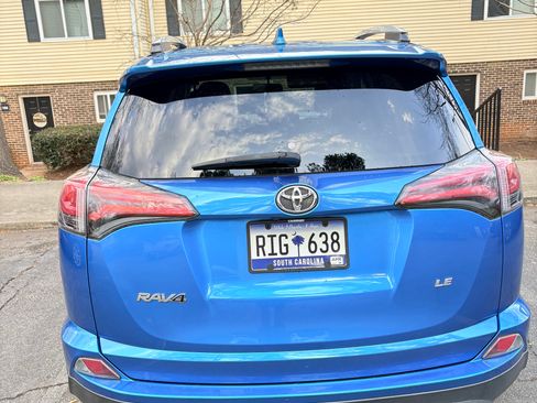 Used 2016 Toyota RAV4 LE image 5