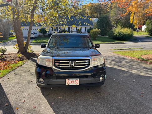 Used 2013 Honda Pilot Touring image 1