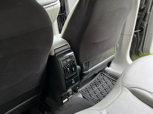 Used 2022 Jeep Compass Latitude w/ Sun and Sound Group AWD/4WD image 11