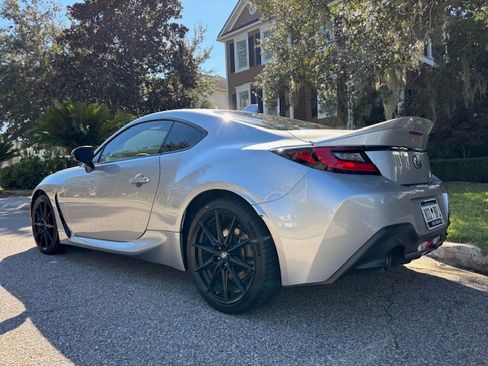 Used 2022 Toyota GR86 Premium image 5