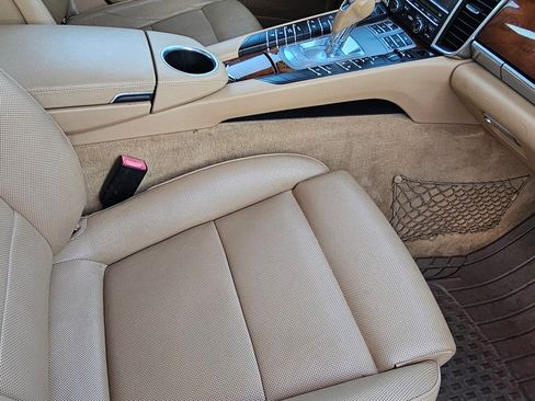 Used 2012 Porsche Panamera 4 image 15
