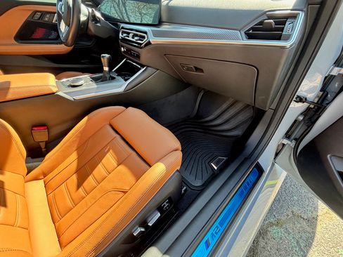 Used 2024 BMW M2 w/ Lighting Package image 22