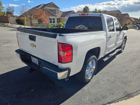 Used 2013 Chevrolet Silverado 1500 LT image 4