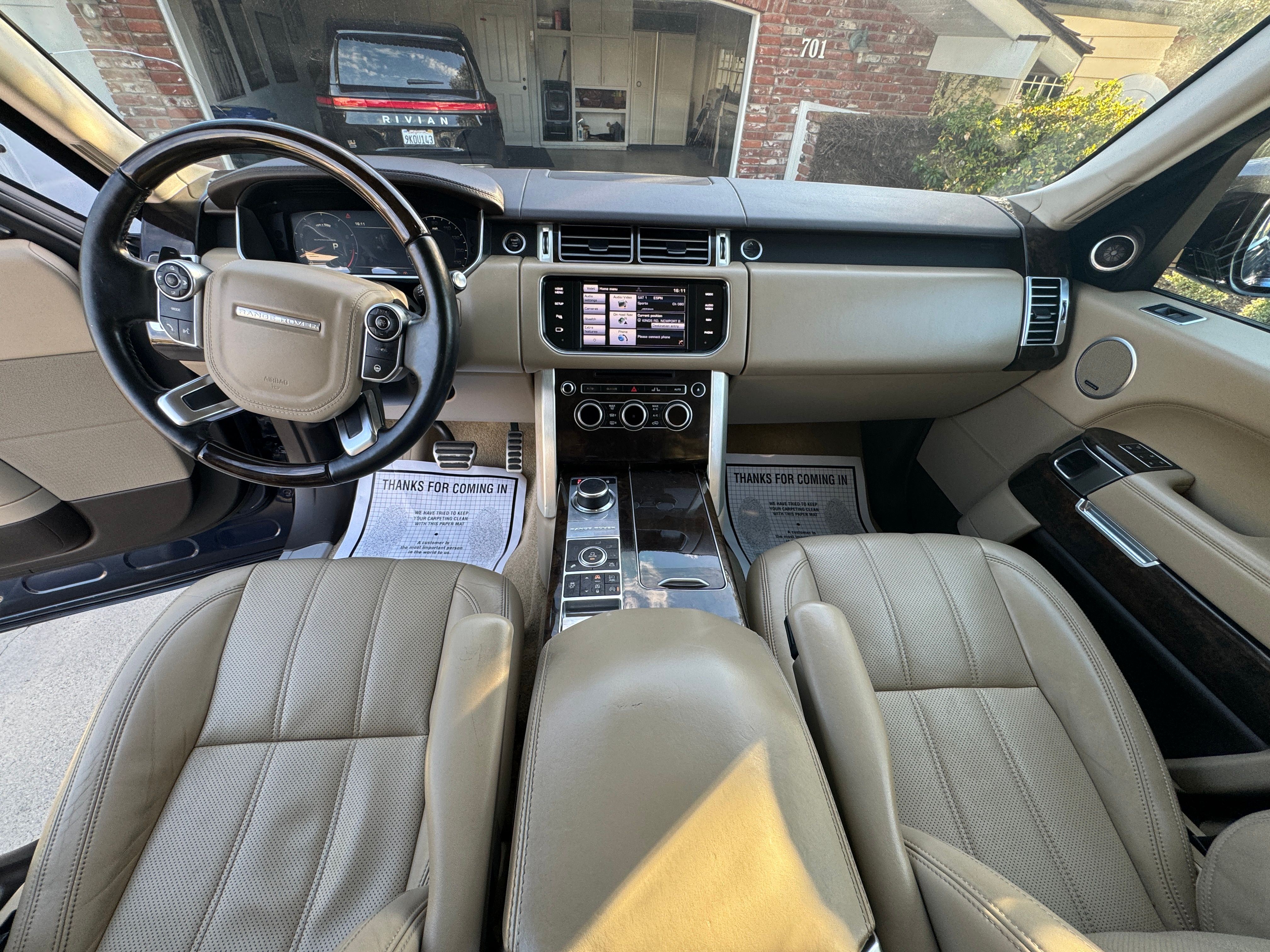 Used 2014 Land Rover Range Rover Supercharged AWD/4WD image 16