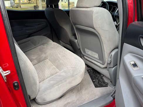 Used 2009 Toyota Tacoma PreRunner image 19