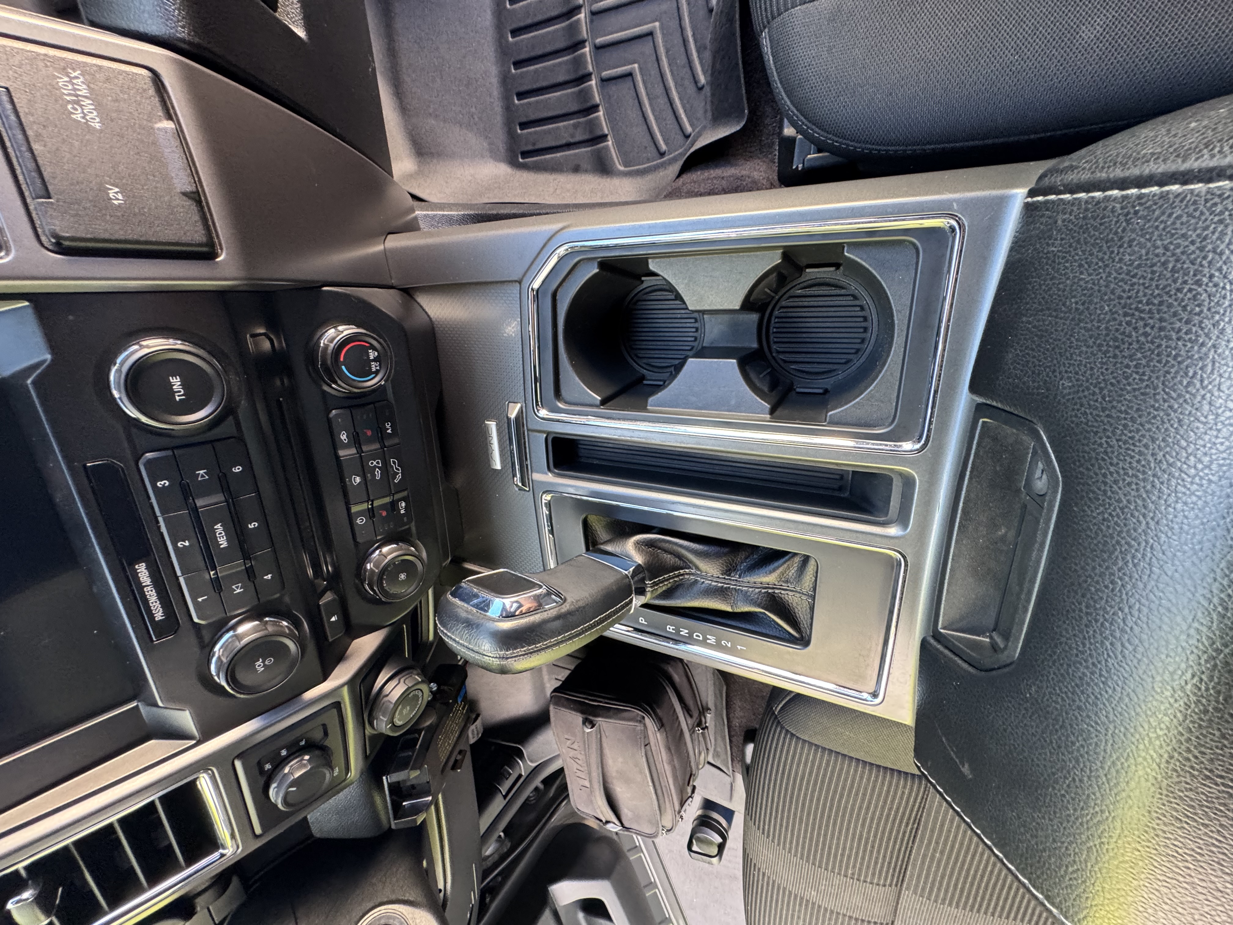Used 2016 Ford F150 XLT w/ Equipment Group 302A Luxury AWD/4WD image 15