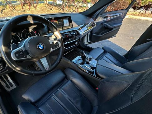 Used 2018 BMW 530e image 23