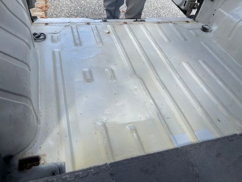 Used 2011 Ford Transit Connect XLT image 10