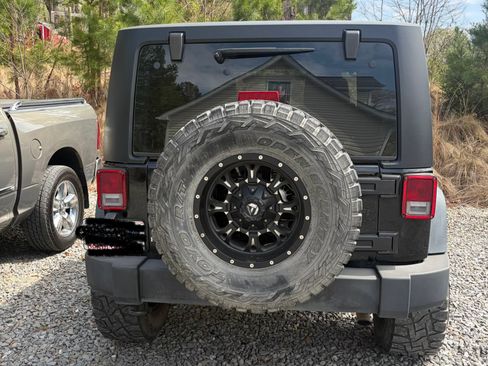 Used 2013 Jeep Wrangler Sport image 5